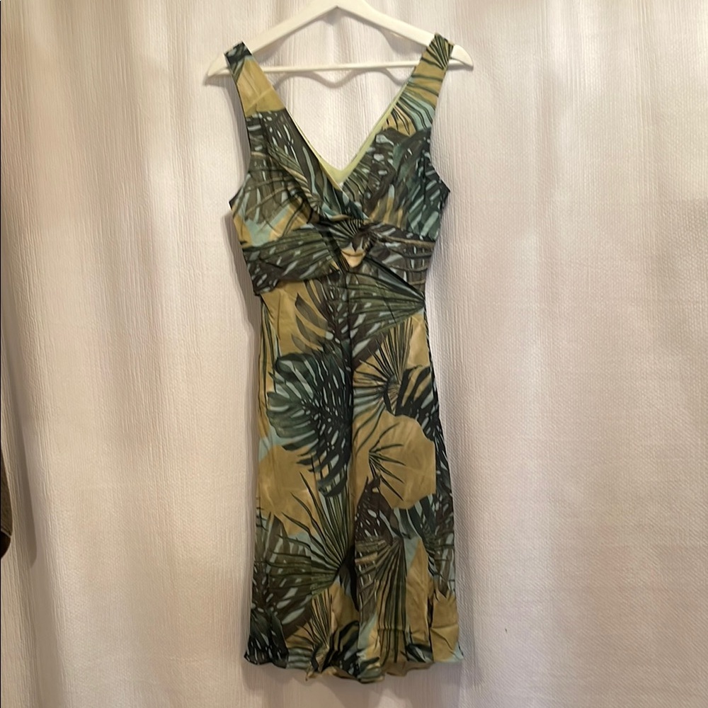 Tropical Print Sleeveless Dress